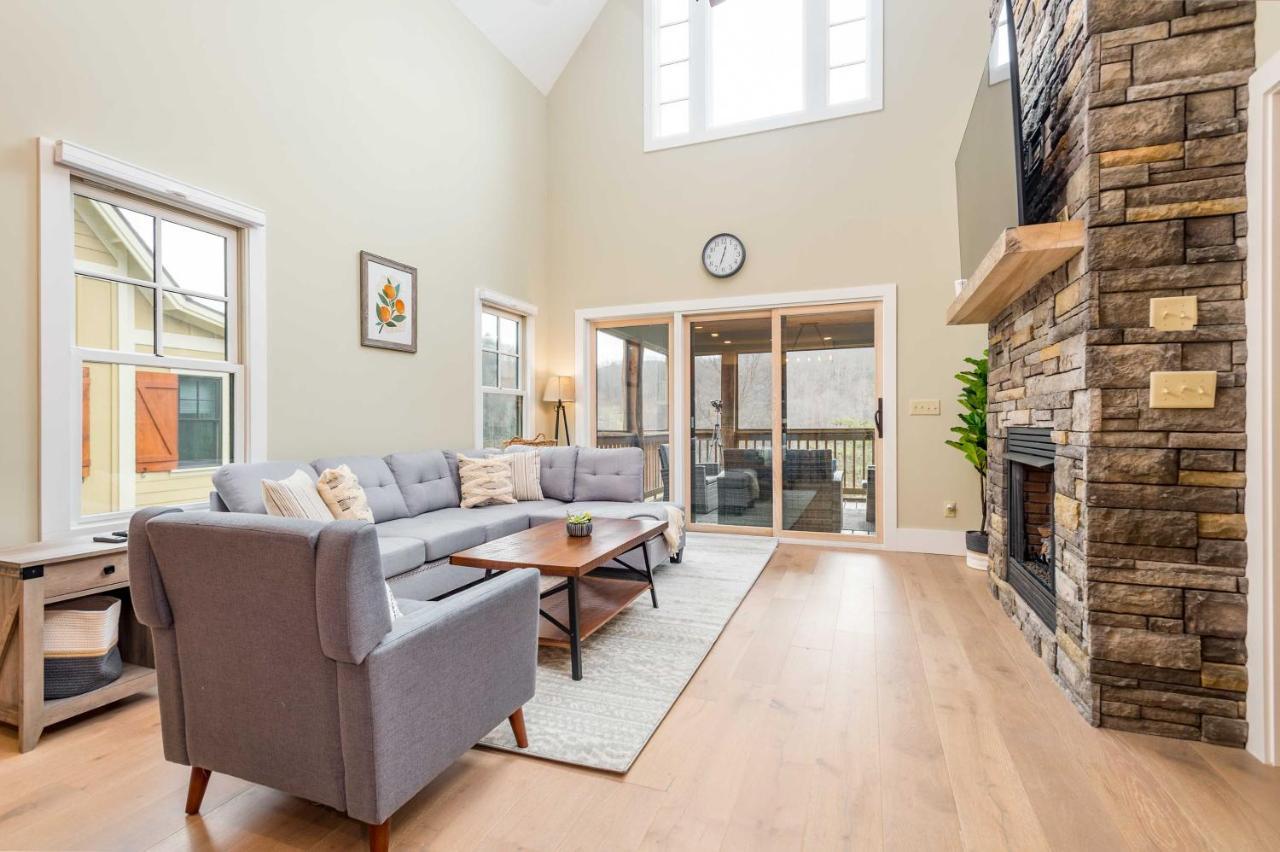 Cullowhee Home With Game Room, Wraparound Decks Экстерьер фото